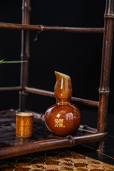 创意陶瓷酒瓶