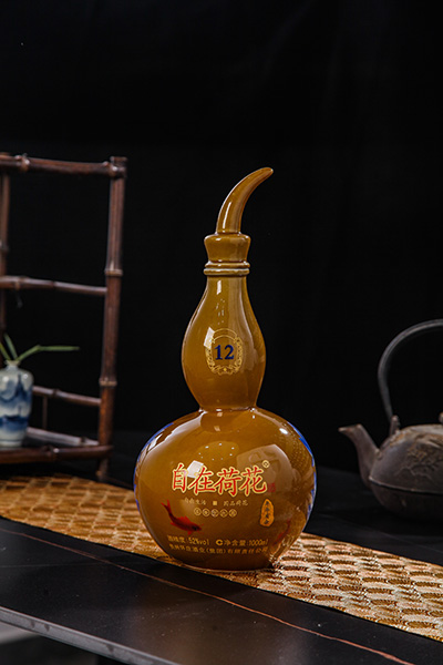 创意陶瓷酒瓶